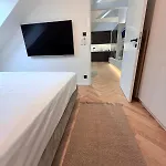 Luxury New With Balcony Steps From Wenceslas Square * Prag