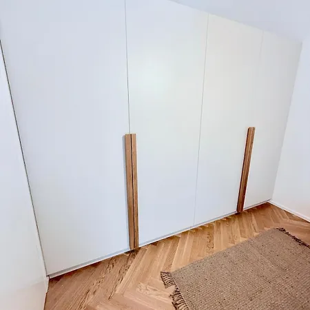 Apartment Luxury New With Balcony Steps From Wenceslas Square *