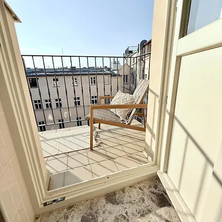 Apartamento Luxury New With Balcony Steps From Wenceslas Square Praga