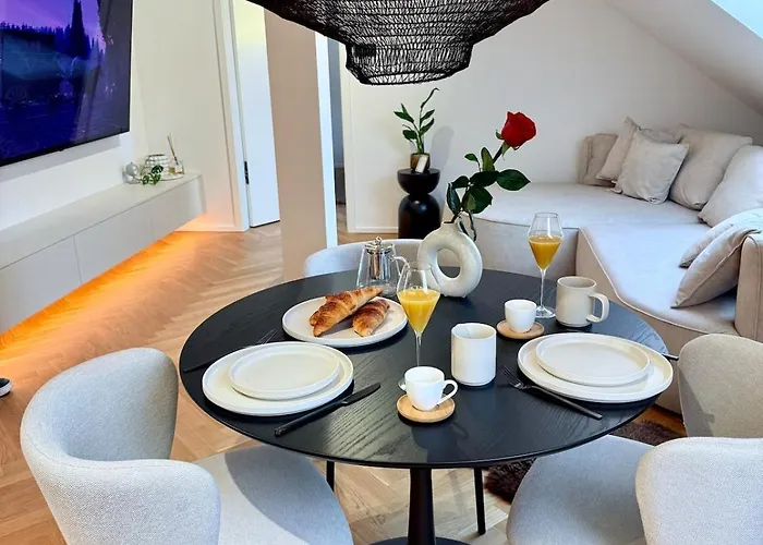 Apartment Luxury New With Balcony Steps From Wenceslas Square Prague