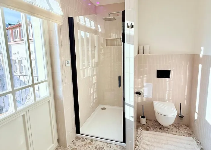 Apartment Luxury New With Balcony Steps From Wenceslas Square *