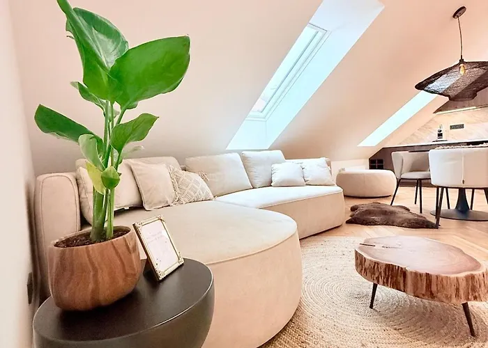 Luxury New With Balcony Steps From Wenceslas Square Apartment Prague