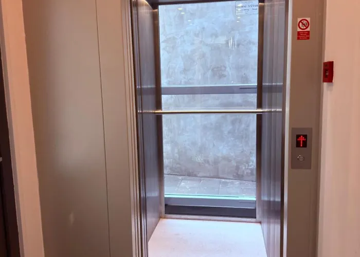 Luxury New With Balcony Steps From Wenceslas Square Apartment Prague